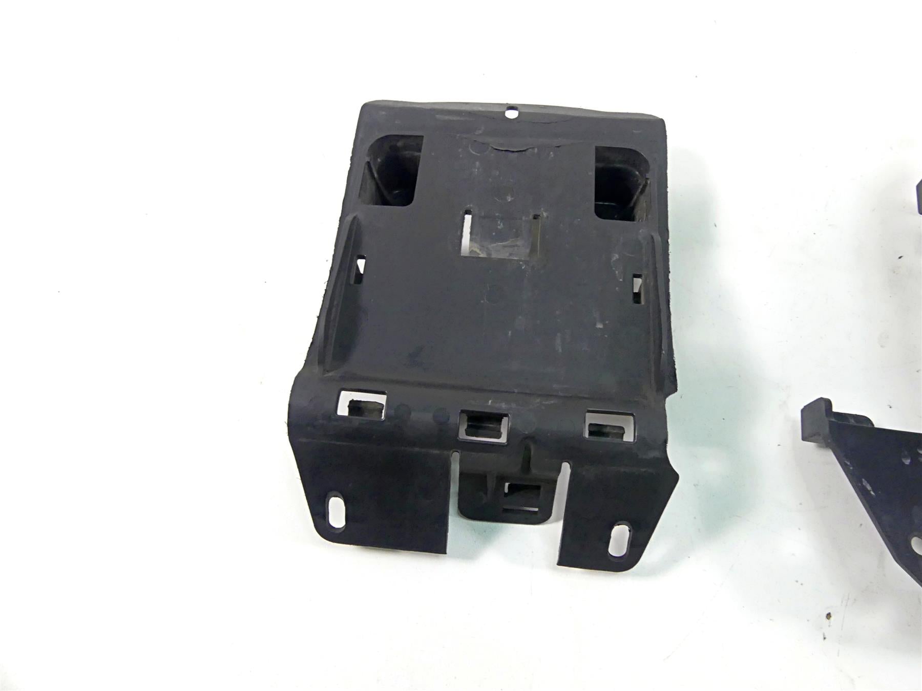 2016 Harley Softail FLS Slim Electric Holder Battery Stay Plastic Set 69201085 {{ shop.shopifyCountryName }} - Mototech271