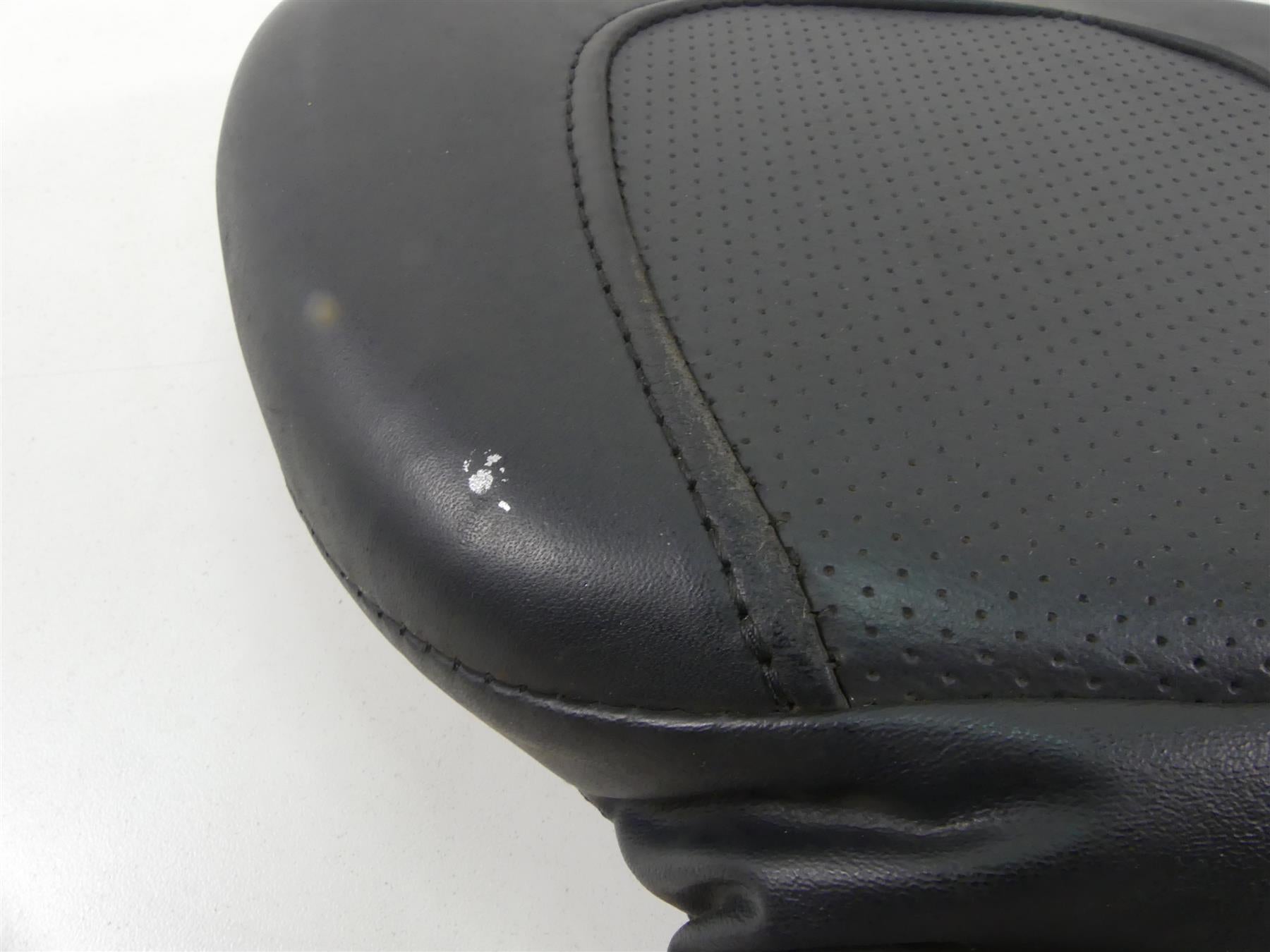 2004 Harley FLHTC SE CVO Electra Glide Seat Saddle & Rider Backrest 52690-04 {{ shop.shopifyCountryName }} - Mototech271