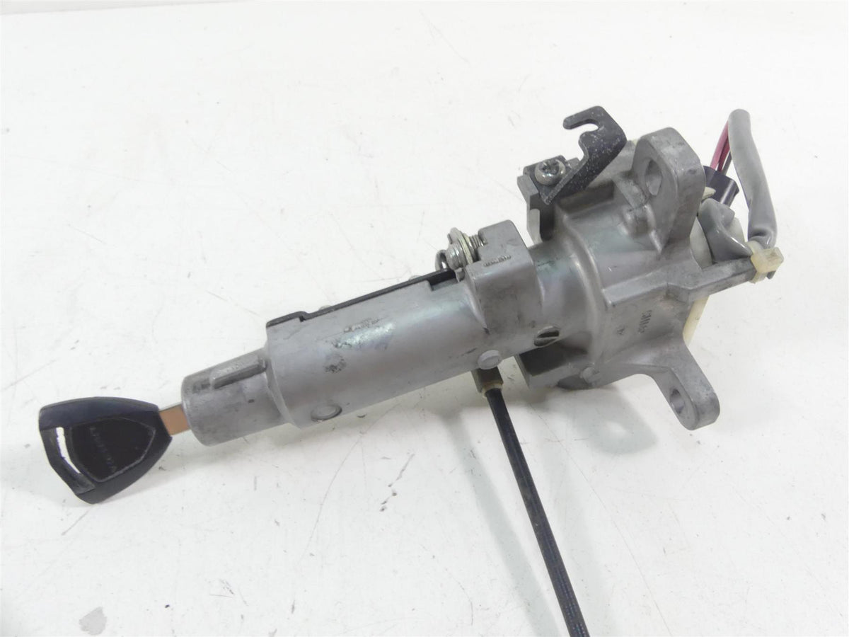 2011 Victory Vision Tour Ignition Switch Key Steering Saddlebag Lock Set 1015274 {{ shop.shopifyCountryName }} - Mototech271