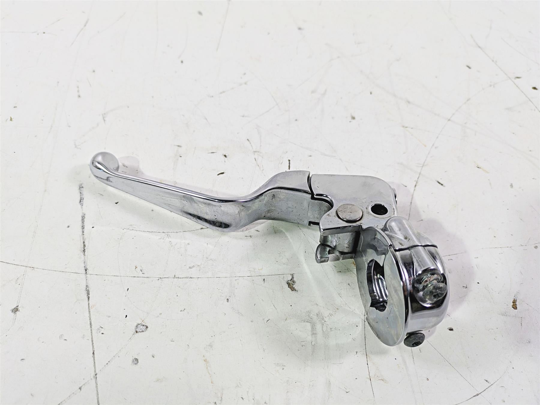 2007 Harley FXDWG Dyna Wide Glide Chrome Clutch Perch & Lever 38608-96 {{ shop.shopifyCountryName }} - Mototech271
