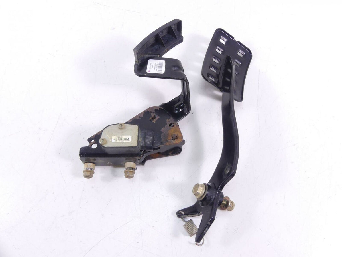 2018 Can-Am Maverick 1000R XMR Accelerator & Brake Pedal Set 318060 705600724 {{ shop.shopifyCountryName }} - Mototech271