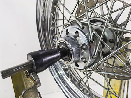 2004 Harley FLSTCI Softail Heritage Front Wheel Rim Rotor 16x3 READ 43005-05A {{ shop.shopifyCountryName }} - Mototech271