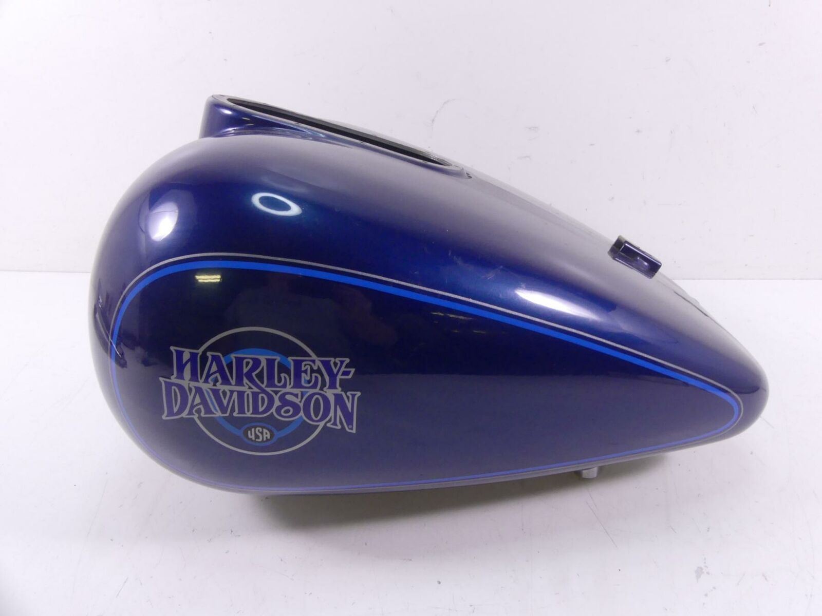 2000 Harley Touring FLHTCI Electra Glide Fuel Gas Tank - No Dents - Read 61356-0 {{ shop.shopifyCountryName }} - Mototech271