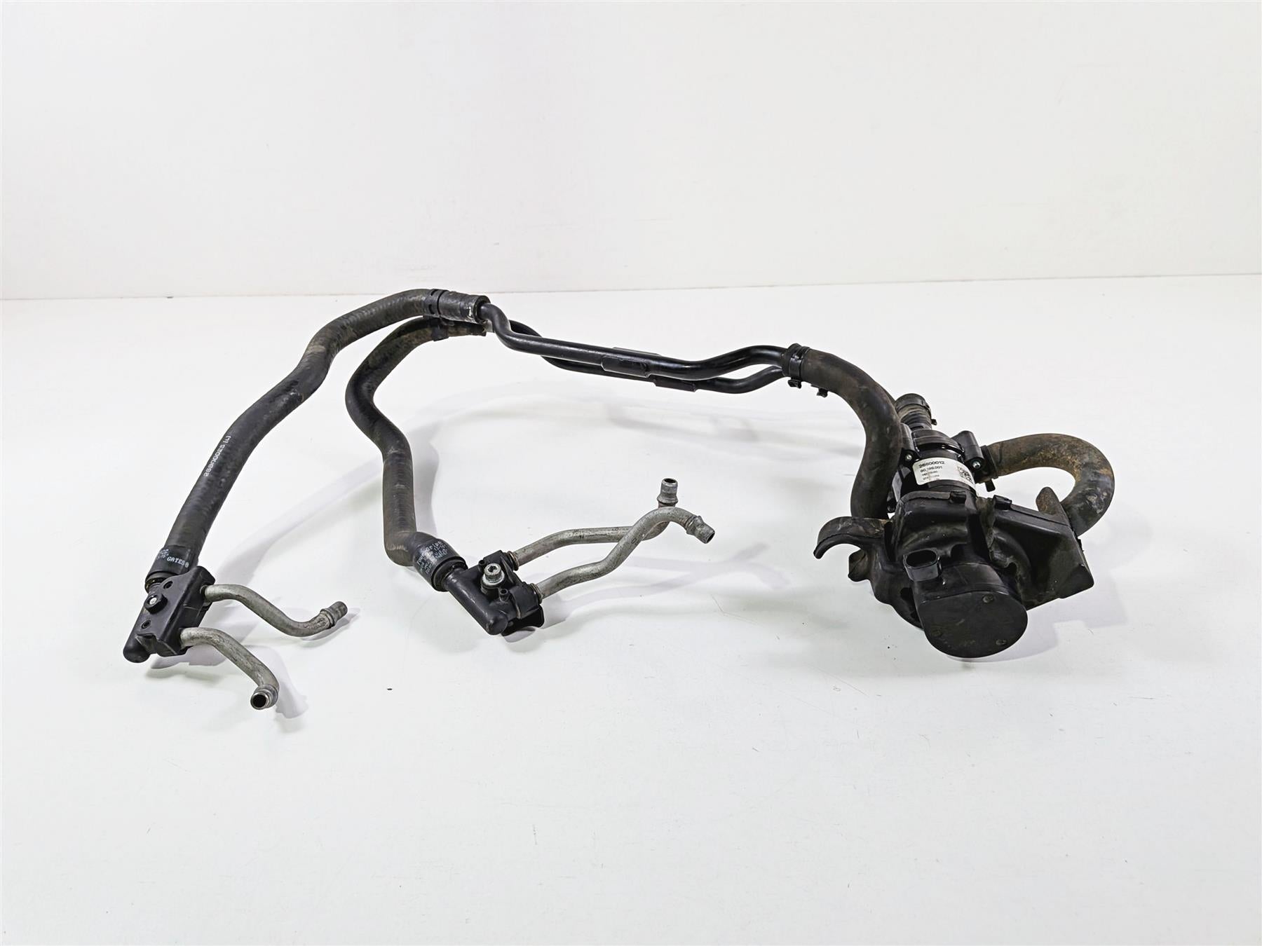 2014 Harley Touring FLHTK Electra Glide Water Pump + Mount & Lines 26800107-Mototech271