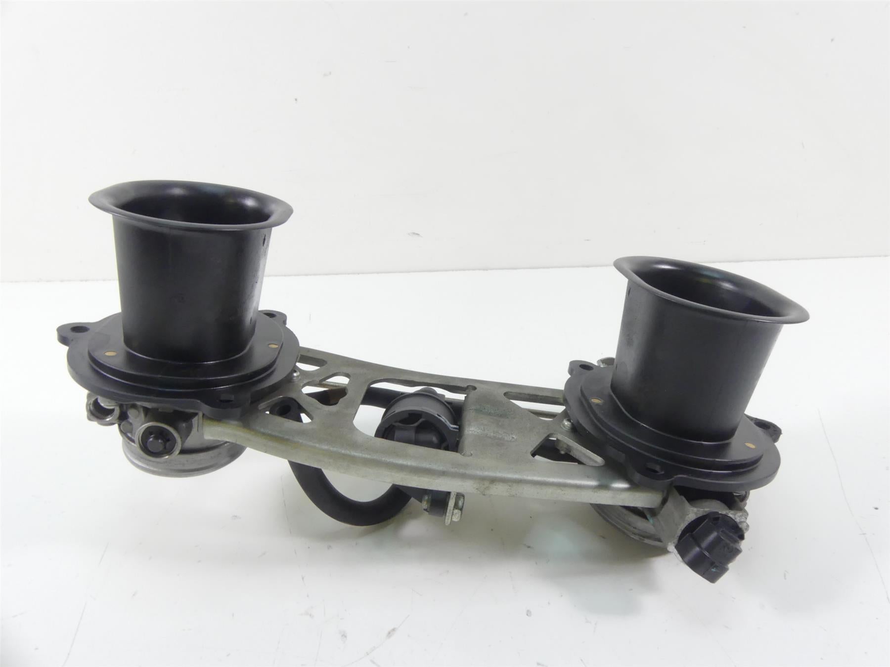 2013 Ducati Streetfighter 848 Throttle Body Bodies Fuel Injection 28240881A {{ shop.shopifyCountryName }} - Mototech271