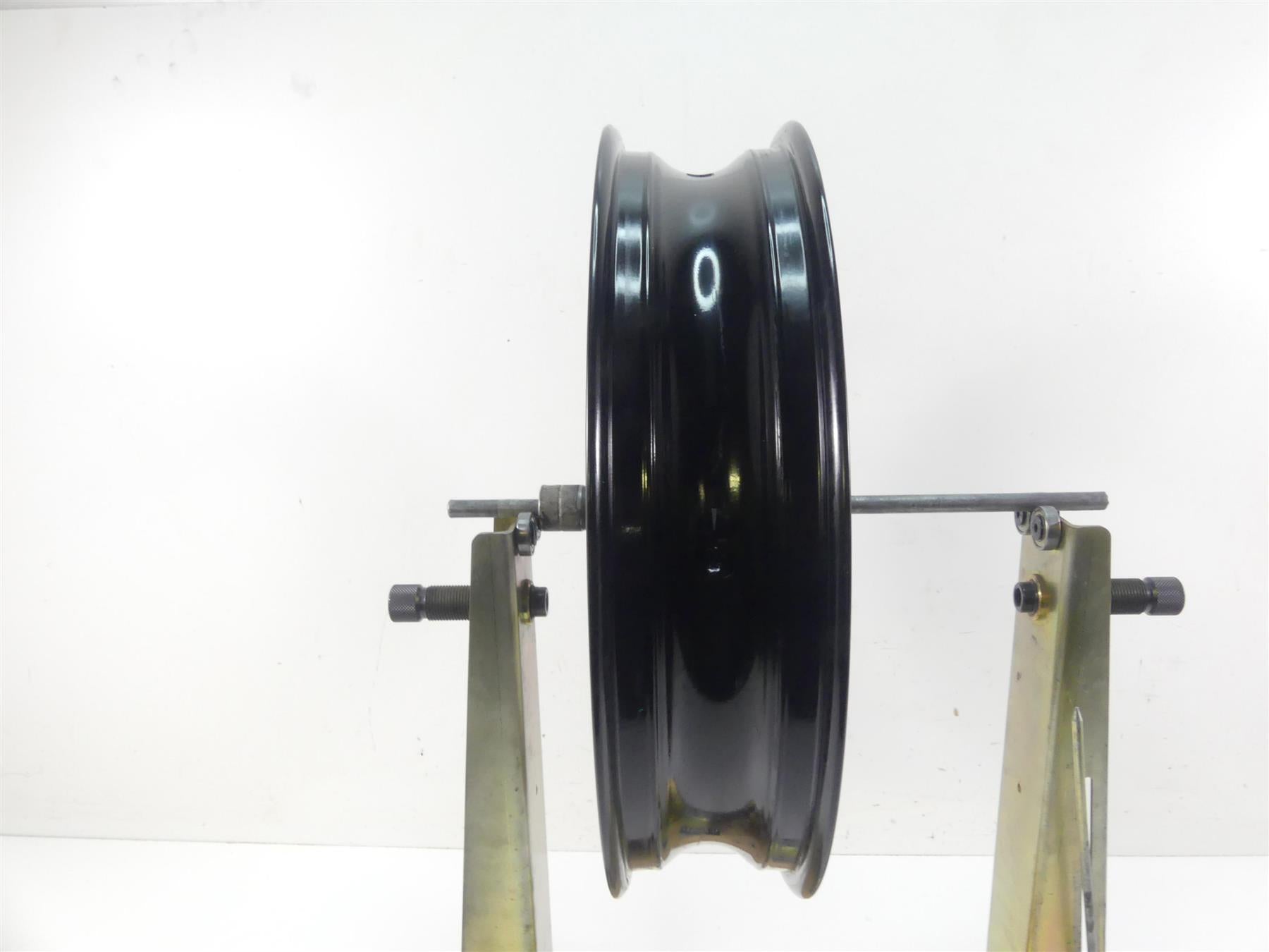 2018 Mv Agusta Brutale 800 RR Front 17x3.5 Wheel Rim - Read 8000C4427 {{ shop.shopifyCountryName }} - Mototech271