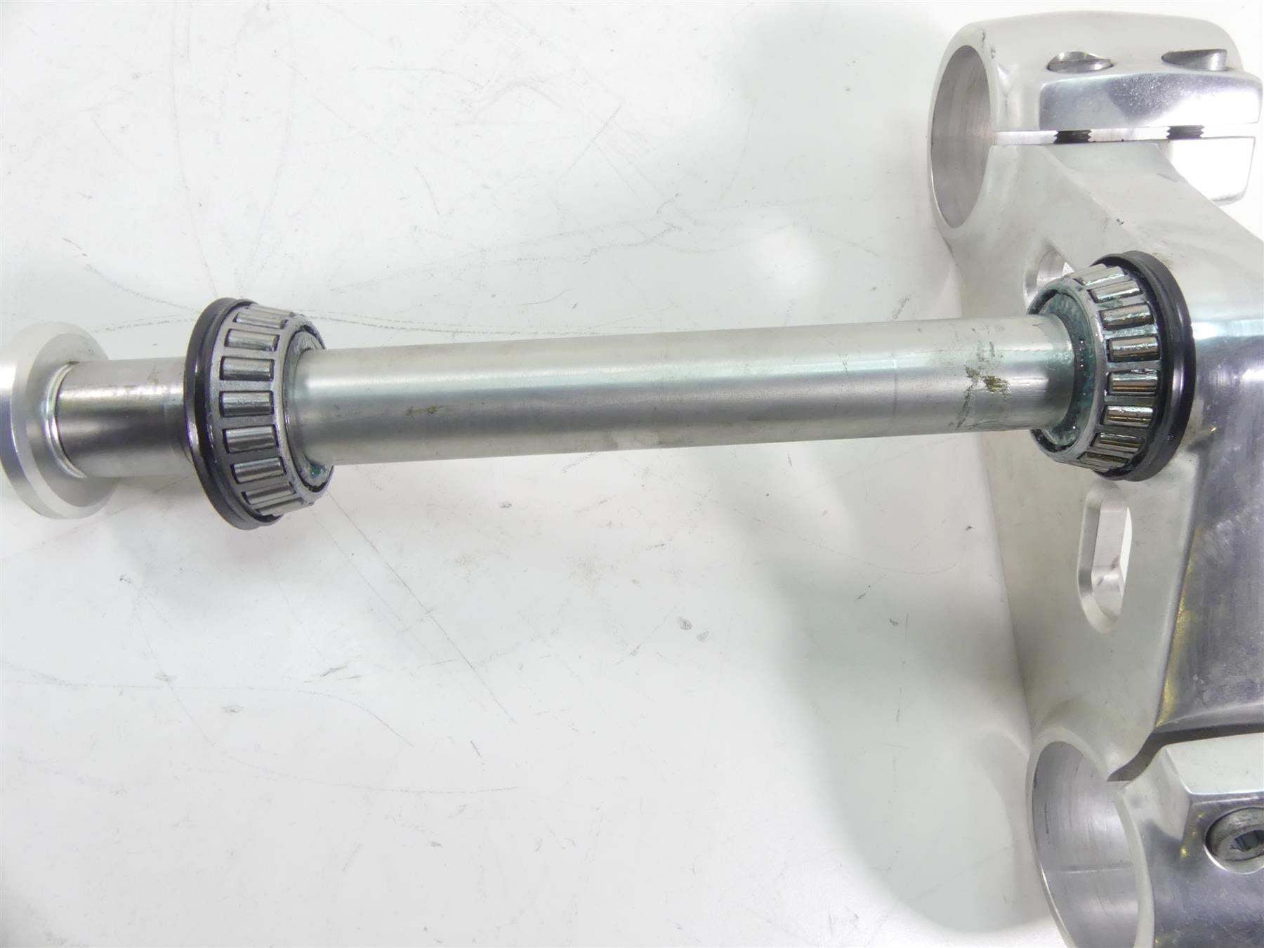 2013 Harley VRSCF Muscle V-Rod Lower Triple Tree Steering Yoke - 55mm 46892-09B {{ shop.shopifyCountryName }} - Mototech271