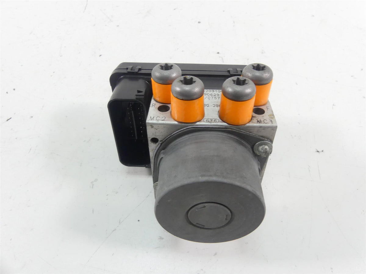 2016 KTM 1290 Superduke R Abs Brake Pump Module Unit Box 61342031044 {{ shop.shopifyCountryName }} - Mototech271
