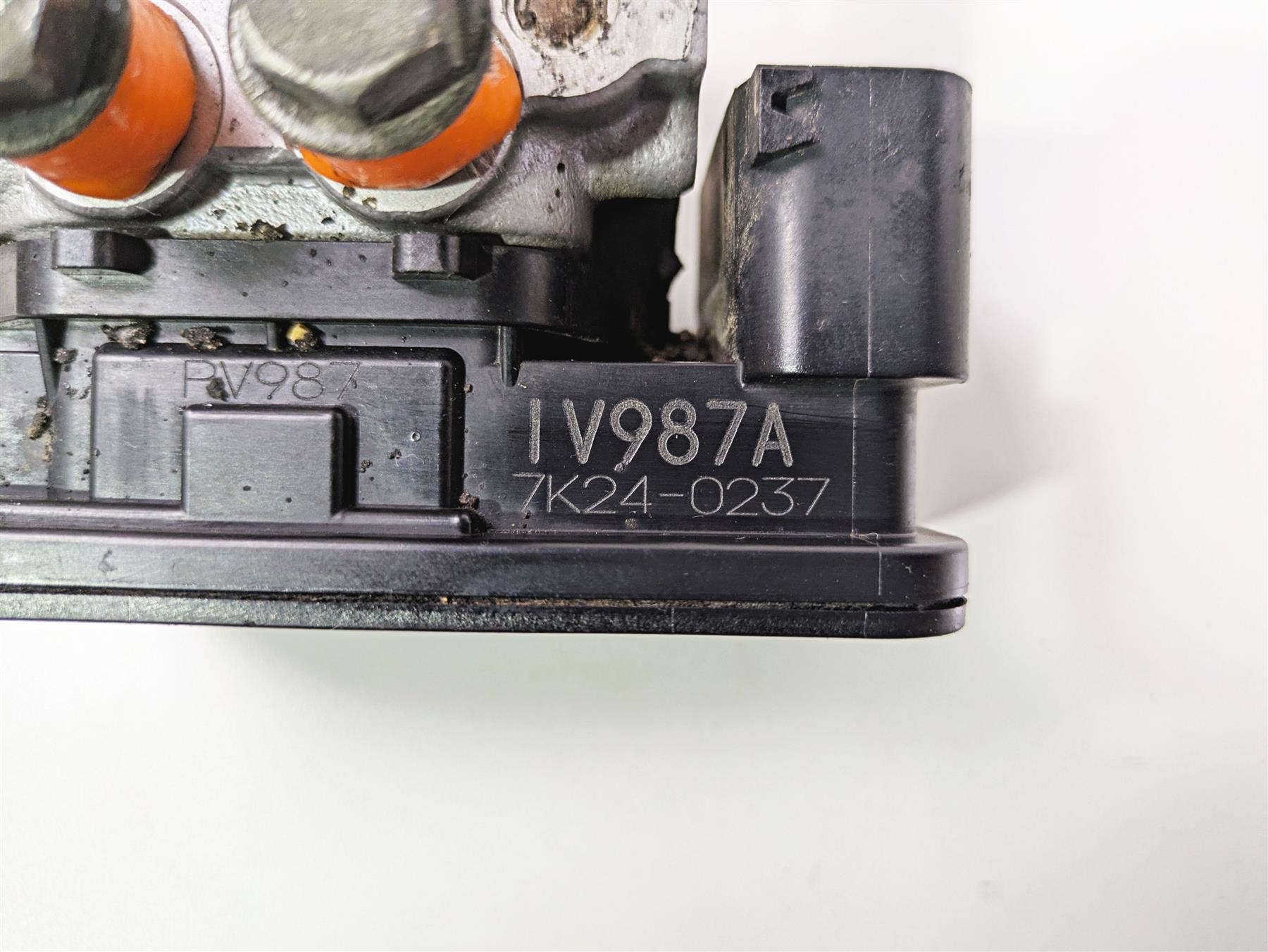 2018 Indian Springfield Dark Horse Abs Brake Pump Pressure Module 2204981 {{ shop.shopifyCountryName }} - Mototech271
