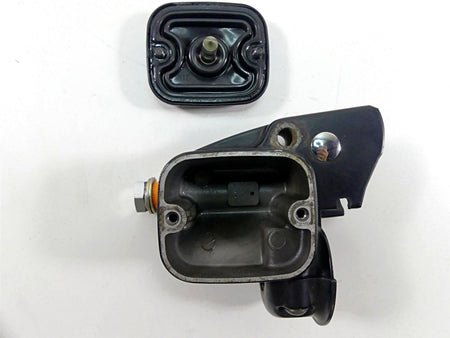 2011 Harley Softail FXS Blackline Front Brake Master Cylinder 9/16" 45029-11D {{ shop.shopifyCountryName }} - Mototech271