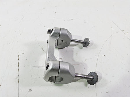 2019 Triumph Speed Triple RS 1050 Handlebar Holder Riser Set T2042064 T2041599 {{ shop.shopifyCountryName }} - Mototech271