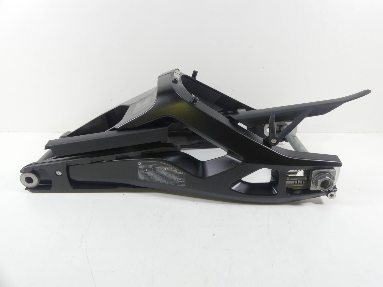 2018 BMW S1000XR K49 Swingarm Swing Arm Rear Suspension + Axle 33358560101 {{ shop.shopifyCountryName }} - Mototech271