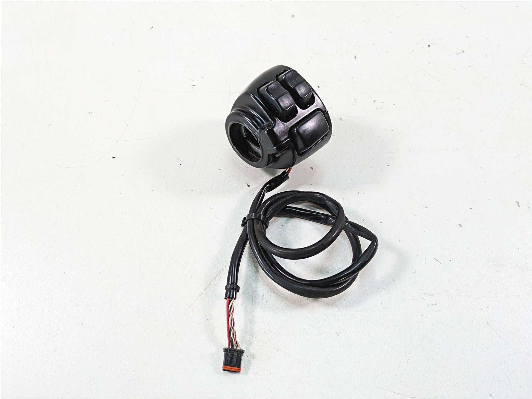 2013 Harley Softail FLSTC Heritage Classic Left Hand Control Switch 72949-12A {{ shop.shopifyCountryName }} - Mototech271