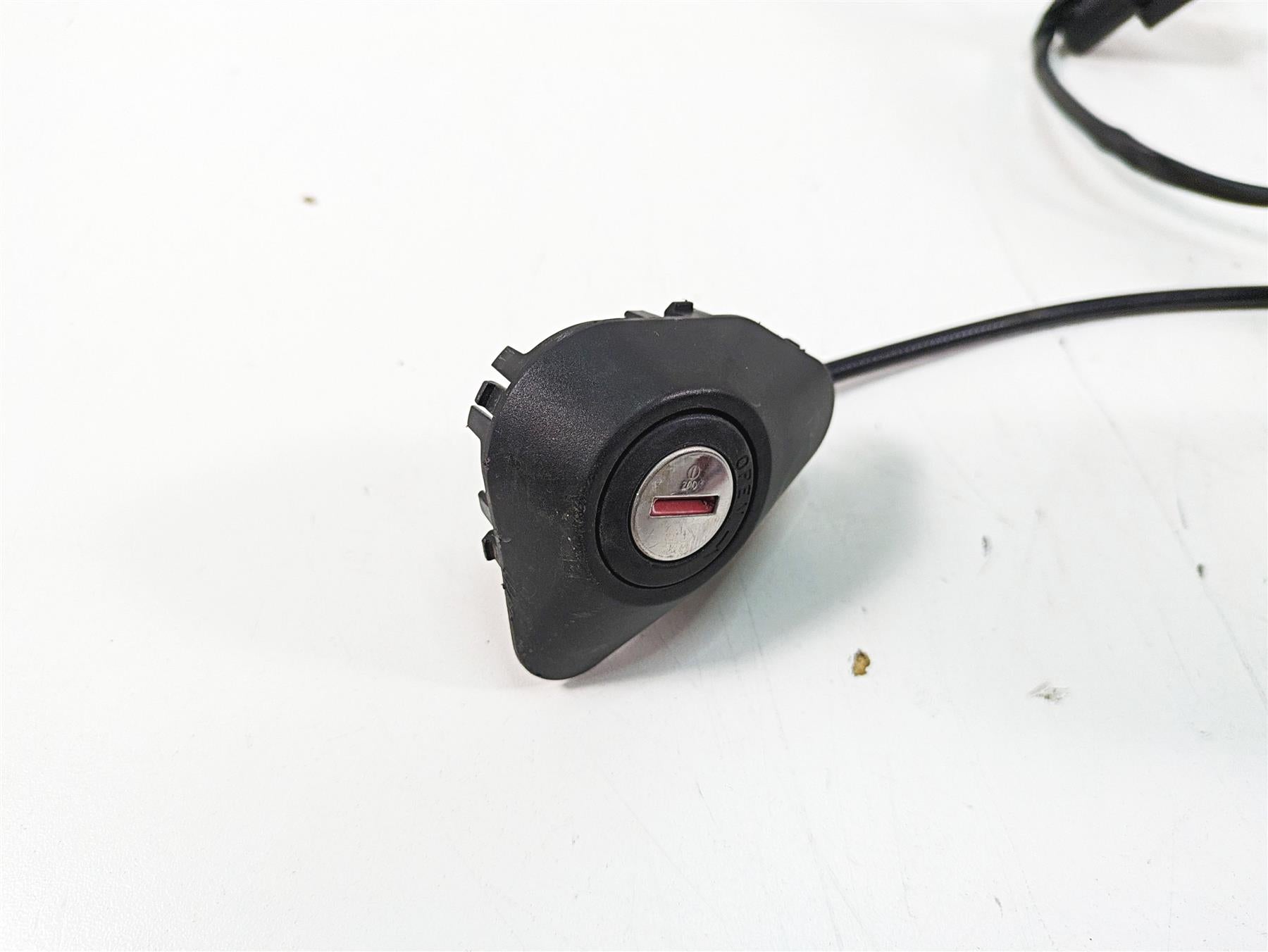 2020 KTM 1290 Super Adventure R Ignition Switch Key Card Lock Set 60711066144 {{ shop.shopifyCountryName }} - Mototech271