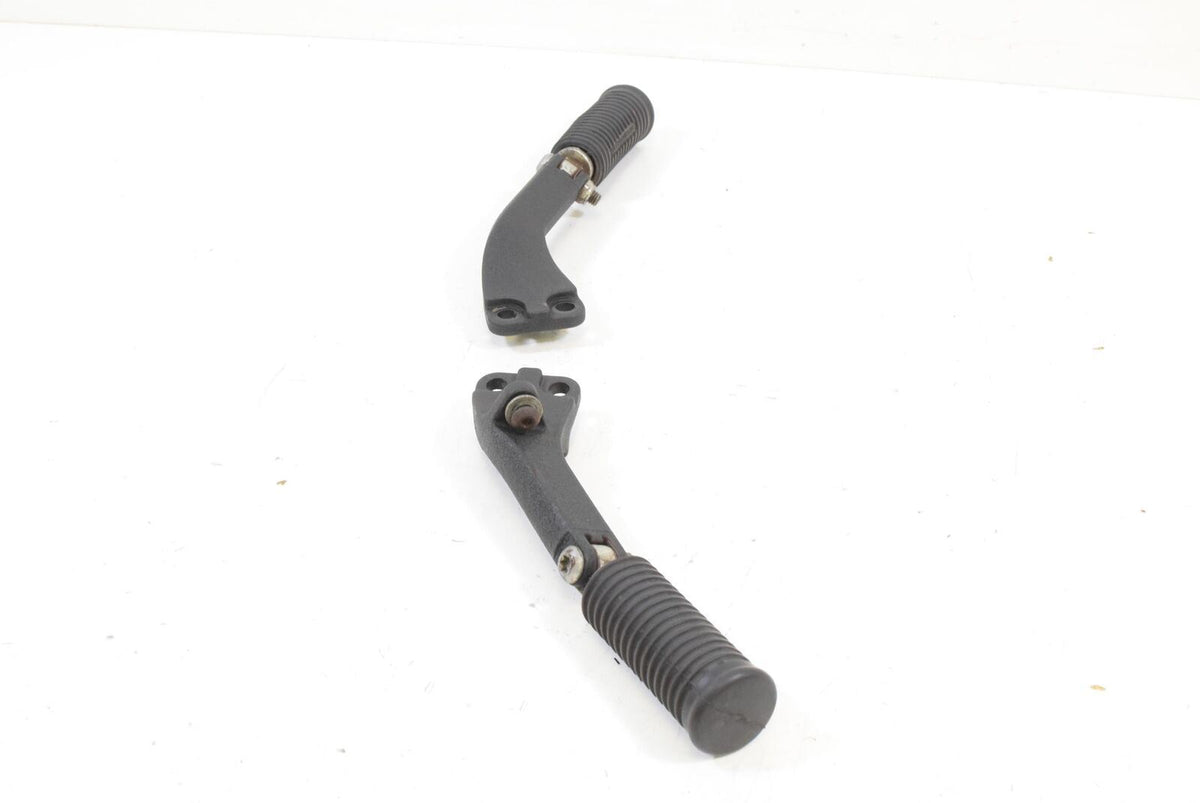 2014 Harley FLD Dyna Switchback 103 Passenger Footpeg Set 49224-06A {{ shop.shopifyCountryName }} - Mototech271
