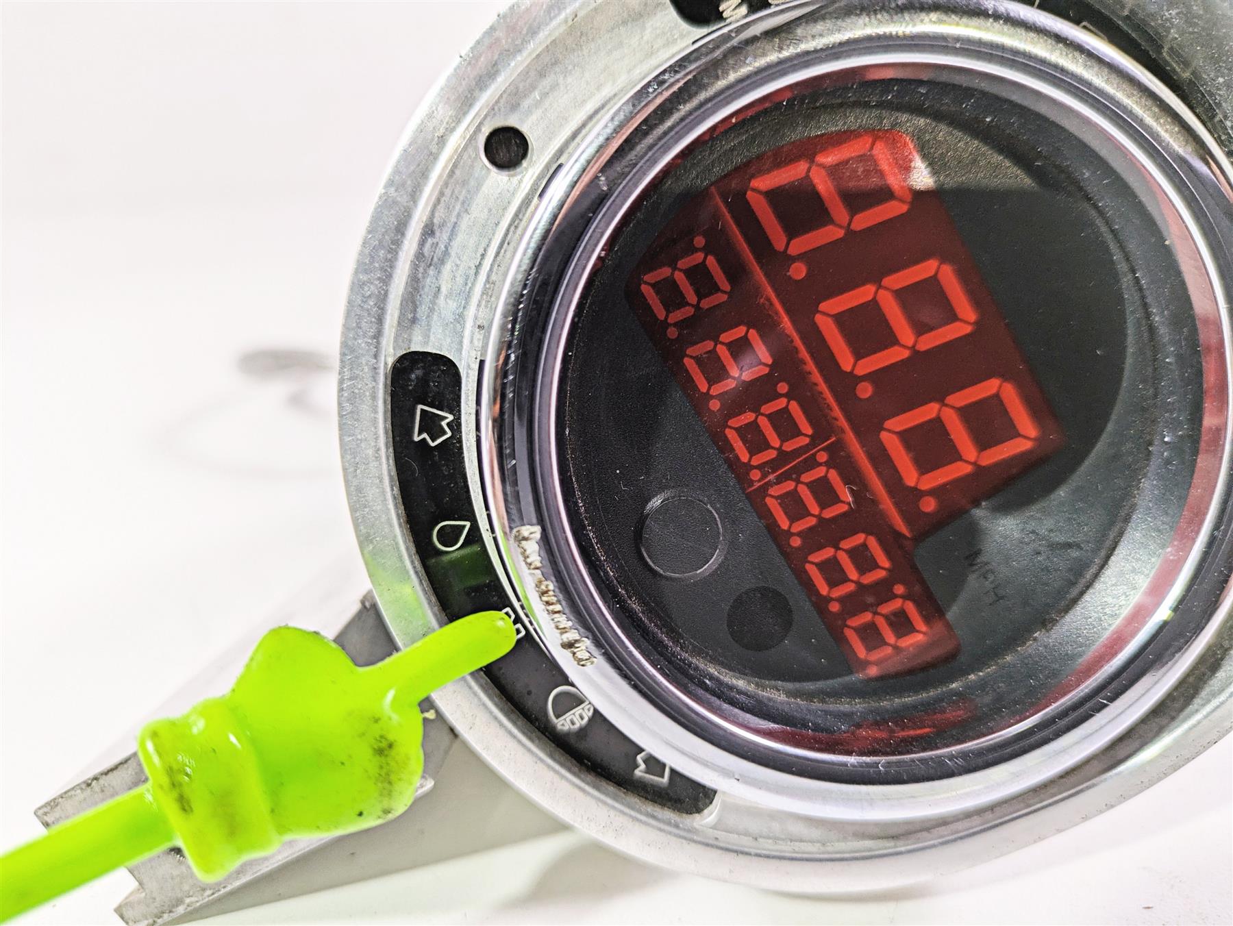 2004 Big Dog Chopper Speedometer Gauge Instrument & Housing READ 150-000008-01 {{ shop.shopifyCountryName }} - Mototech271
