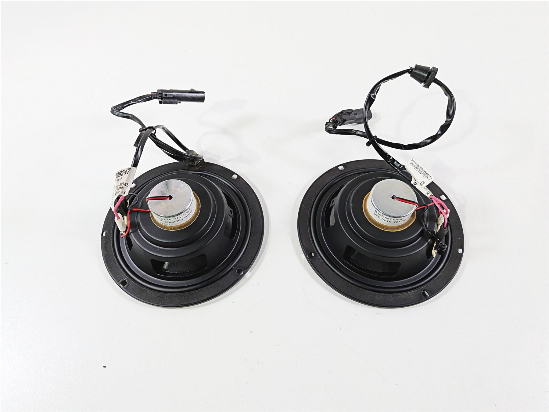 2018 Harley FLHTCU Touring Electra Glide Left Right Front Speaker Set 76000096-Mototech271
