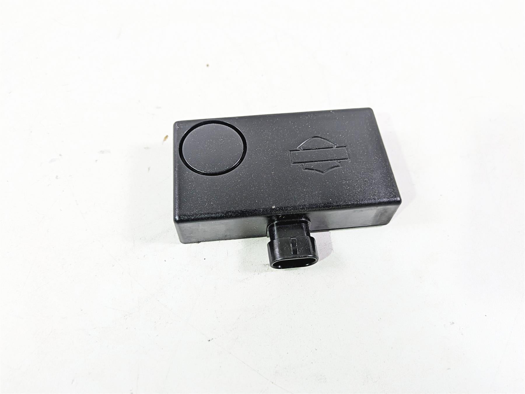 2011 Harley Touring FLHTCUSE CVO E-Glide Siren Alarm Box 68970-06 {{ shop.shopifyCountryName }} - Mototech271