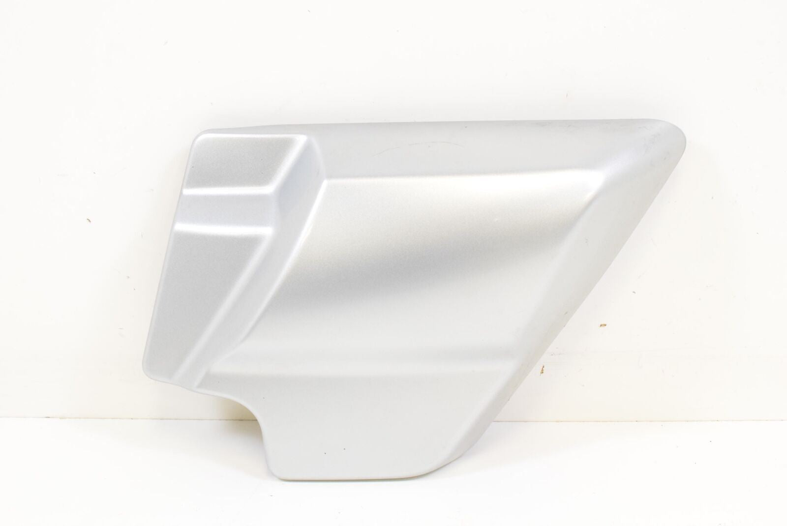 2012 Harley Touring FLHTC Electra Glide Right Side Cover Fairing 66048-09 {{ shop.shopifyCountryName }} - Mototech271