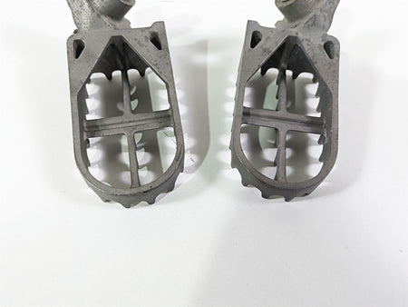 2006 BMW R1200GS K255 Adv Front Footpeg Rest Set 46717694557 {{ shop.shopifyCountryName }} - Mototech271