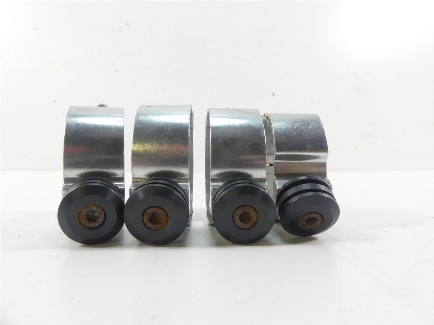 2011 Harley VRSCF Muscle Rod Memphis Shades Adjustable Windshield Clamps {{ shop.shopifyCountryName }} - Mototech271