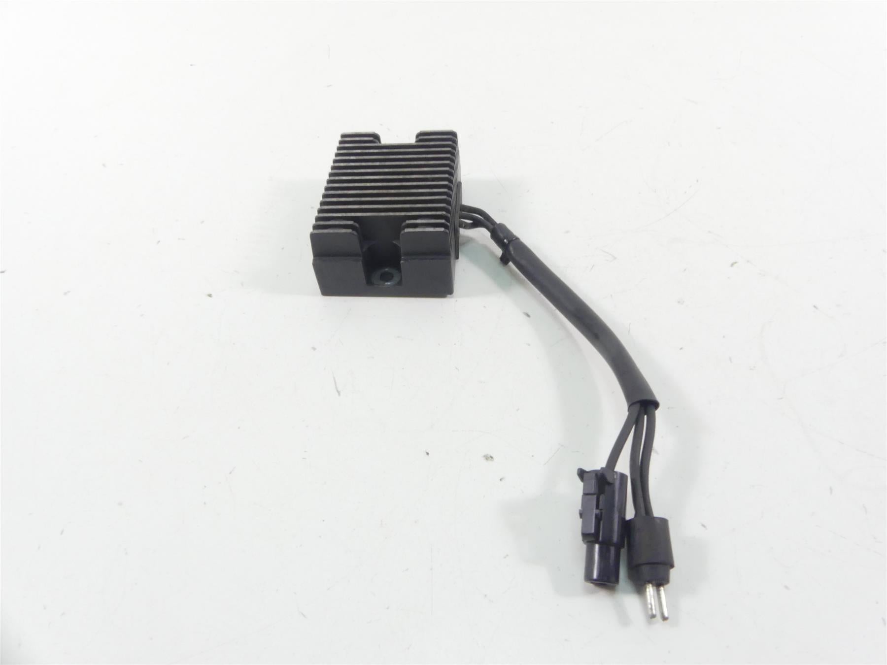 2001 Harley Davidson XL1200 Sportster Rectifier Voltage Regulator 74523-94 {{ shop.shopifyCountryName }} - Mototech271