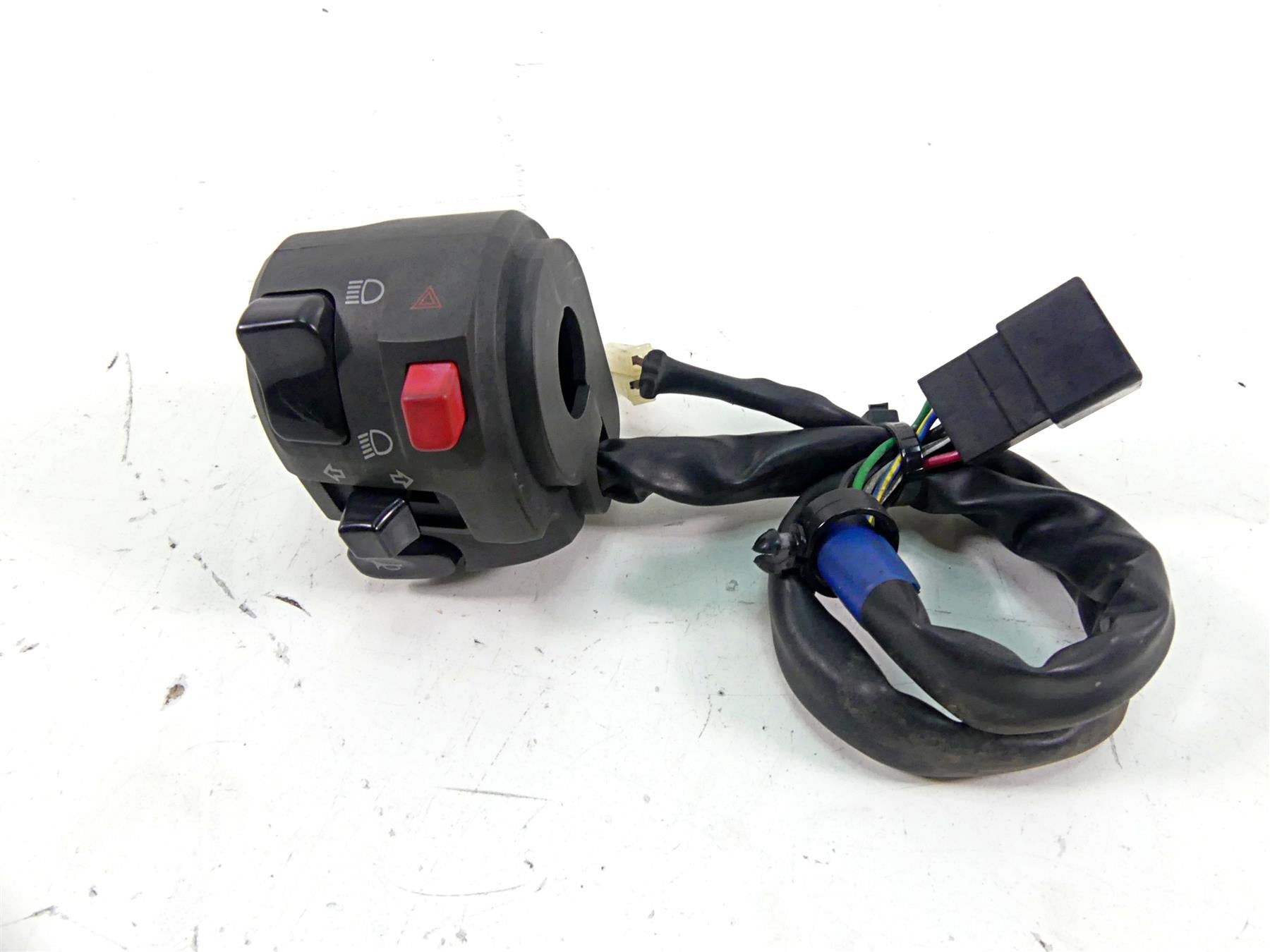 2010 Kawasaki ZX1400 ZX14 R Ninja Left Hand Blinker Control Switch 46091-0197 {{ shop.shopifyCountryName }} - Mototech271