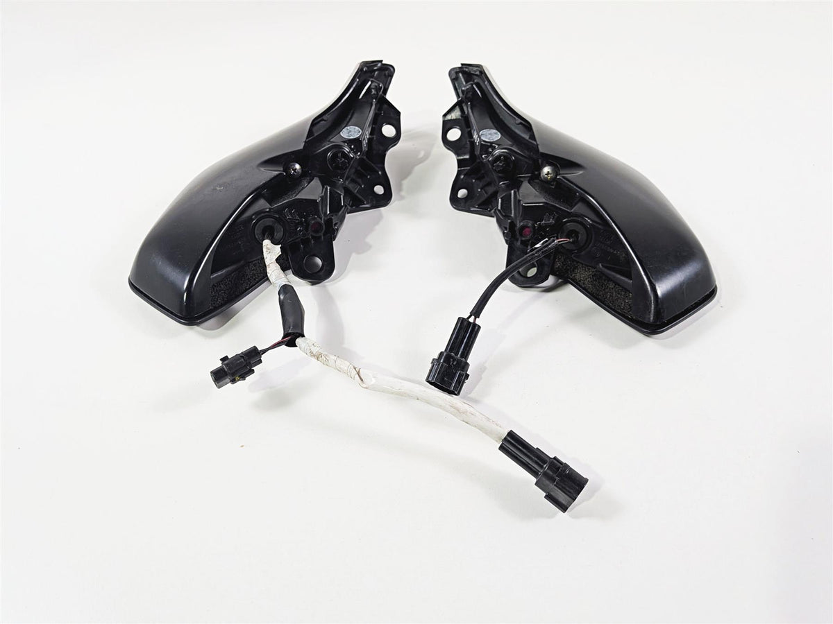 2023 Yamaha MT10 MTN1000 Front Left Right Pilot Position Lights B5Y-84301-01-00 {{ shop.shopifyCountryName }} - Mototech271