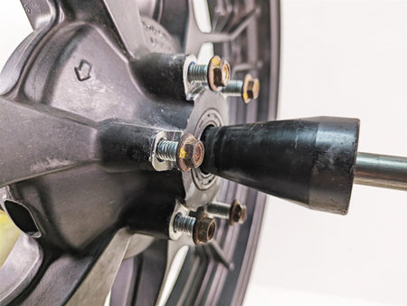 2013 Moto Guzzi V7 750 Stone Straight Cast Front Wheel Rim 18x2.5 887571 {{ shop.shopifyCountryName }} - Mototech271