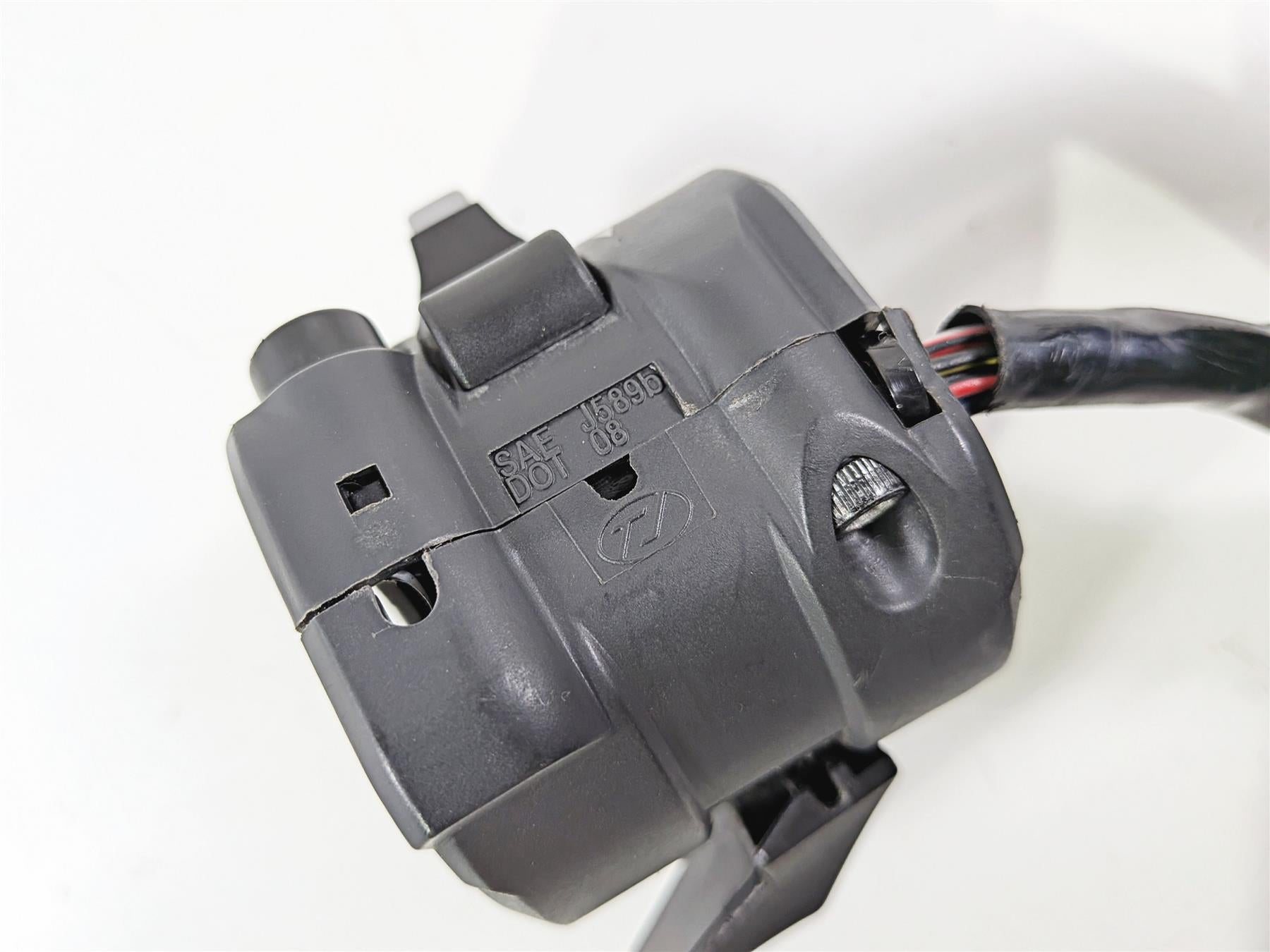 2017 Ducati 959 Panigale Left Hand Turn Signal Control Switch -Read 65110132A-Mototech271