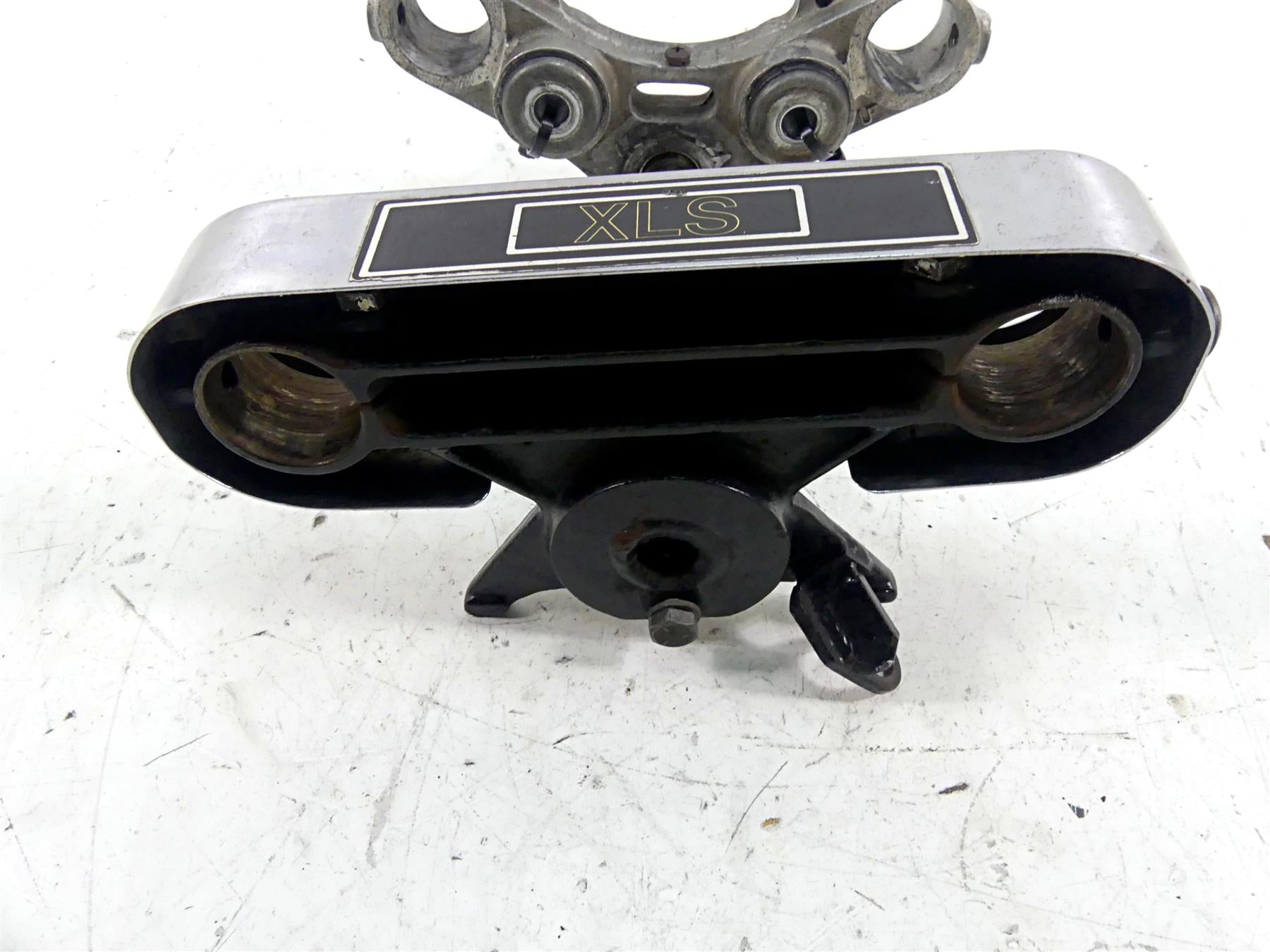 1979 Harley Sportster XLS1000 Roadster Upper & Lower Triple Tree 35mm 45703-78 {{ shop.shopifyCountryName }} - Mototech271