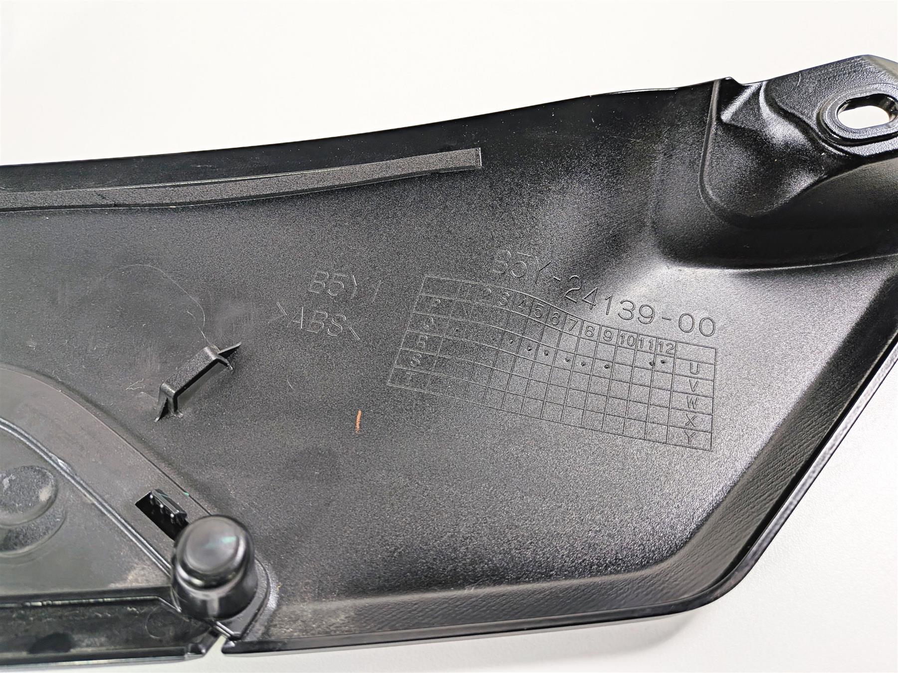 2023 Yamaha MT10 MTN1000 Right Side Upper Tank Cover Fairing B5Y-2137W-00 {{ shop.shopifyCountryName }} - Mototech271