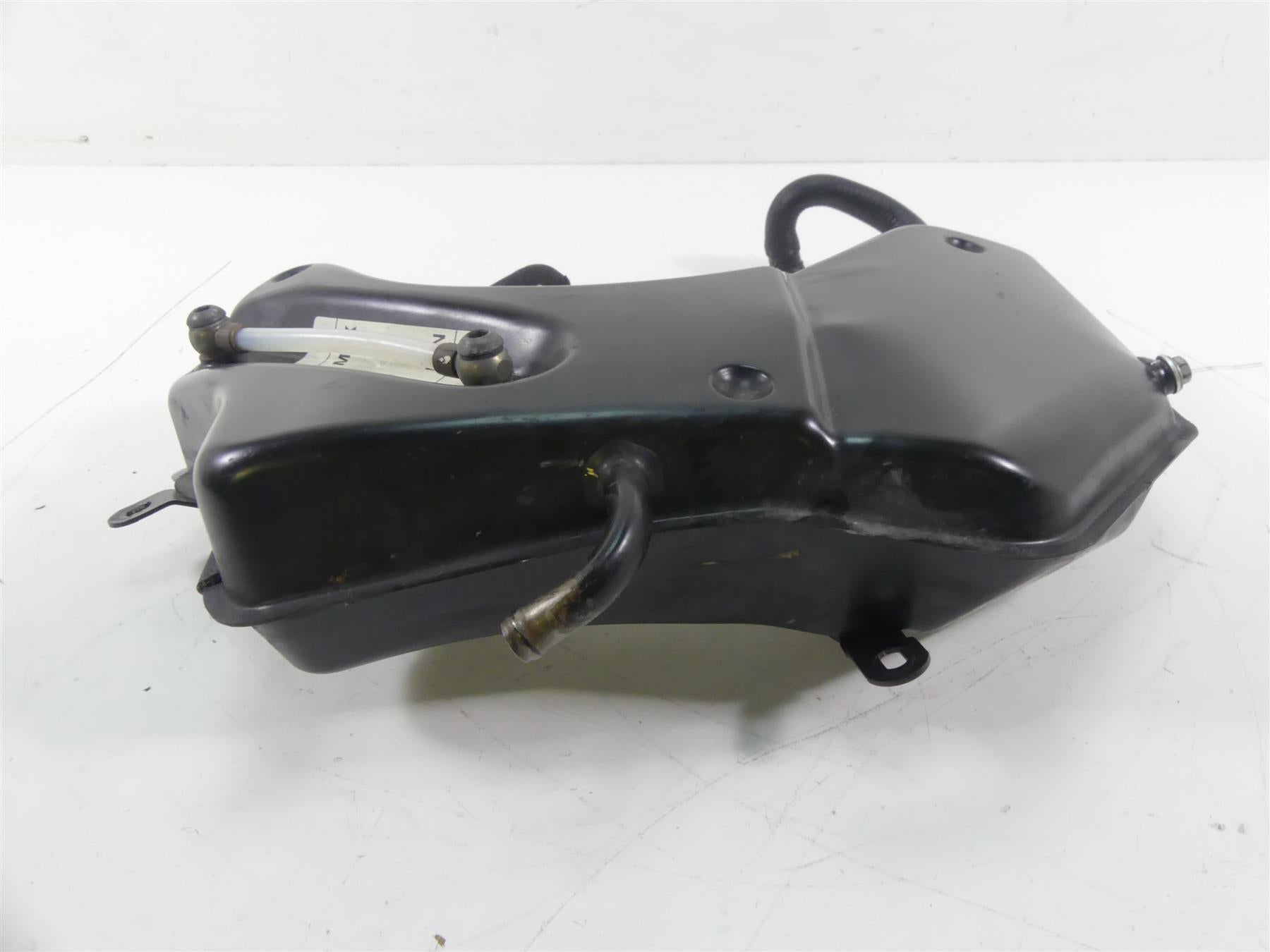 2004 Aprilia RSV1000 R Mille Metal Oil Tank Reservoir AP8158120 {{ shop.shopifyCountryName }} - Mototech271