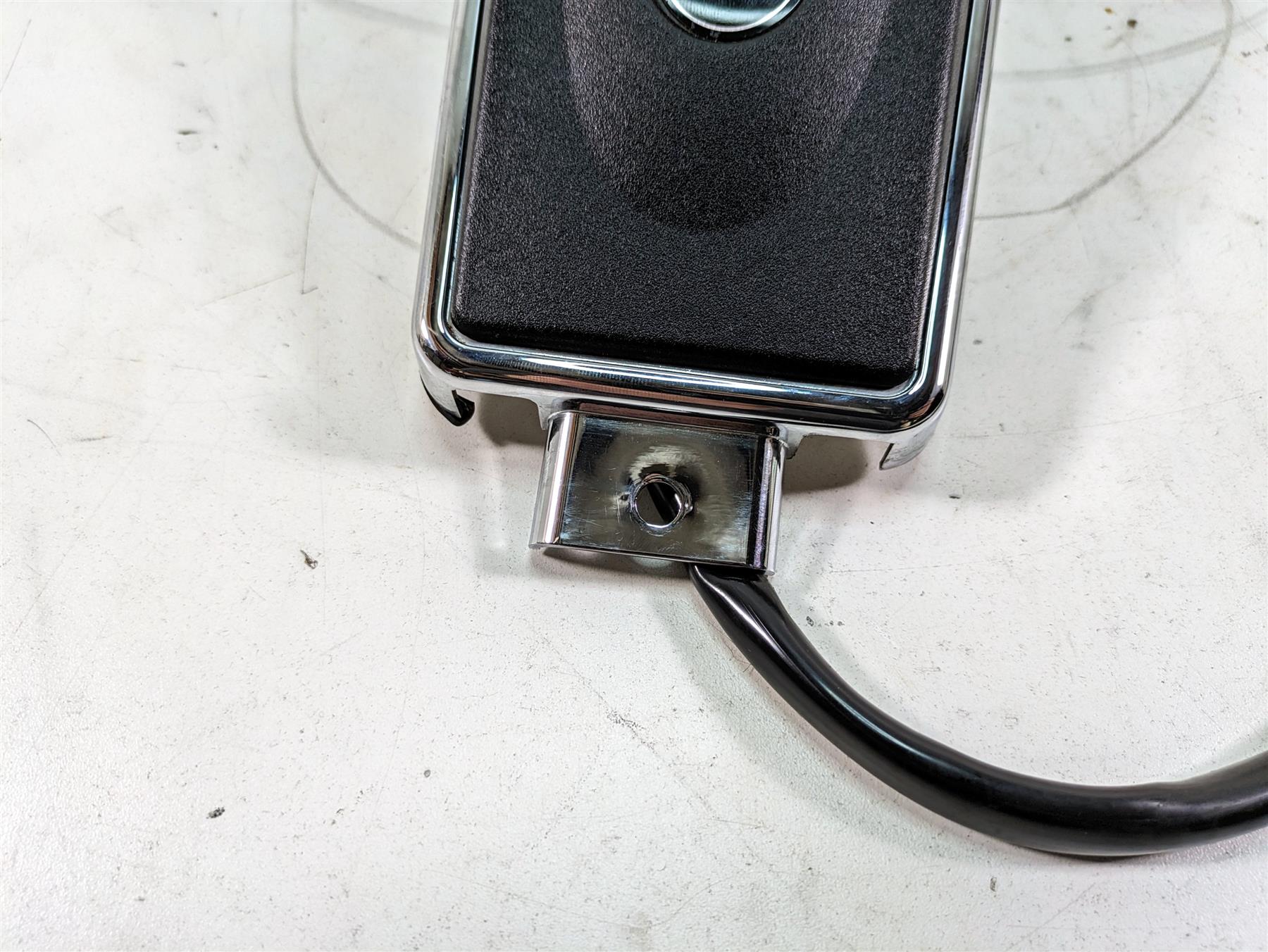 2006 Harley Touring FLHTCUI Electra Glide Fuel Gas Tank Dash Cover 61270-98A {{ shop.shopifyCountryName }} - Mototech271