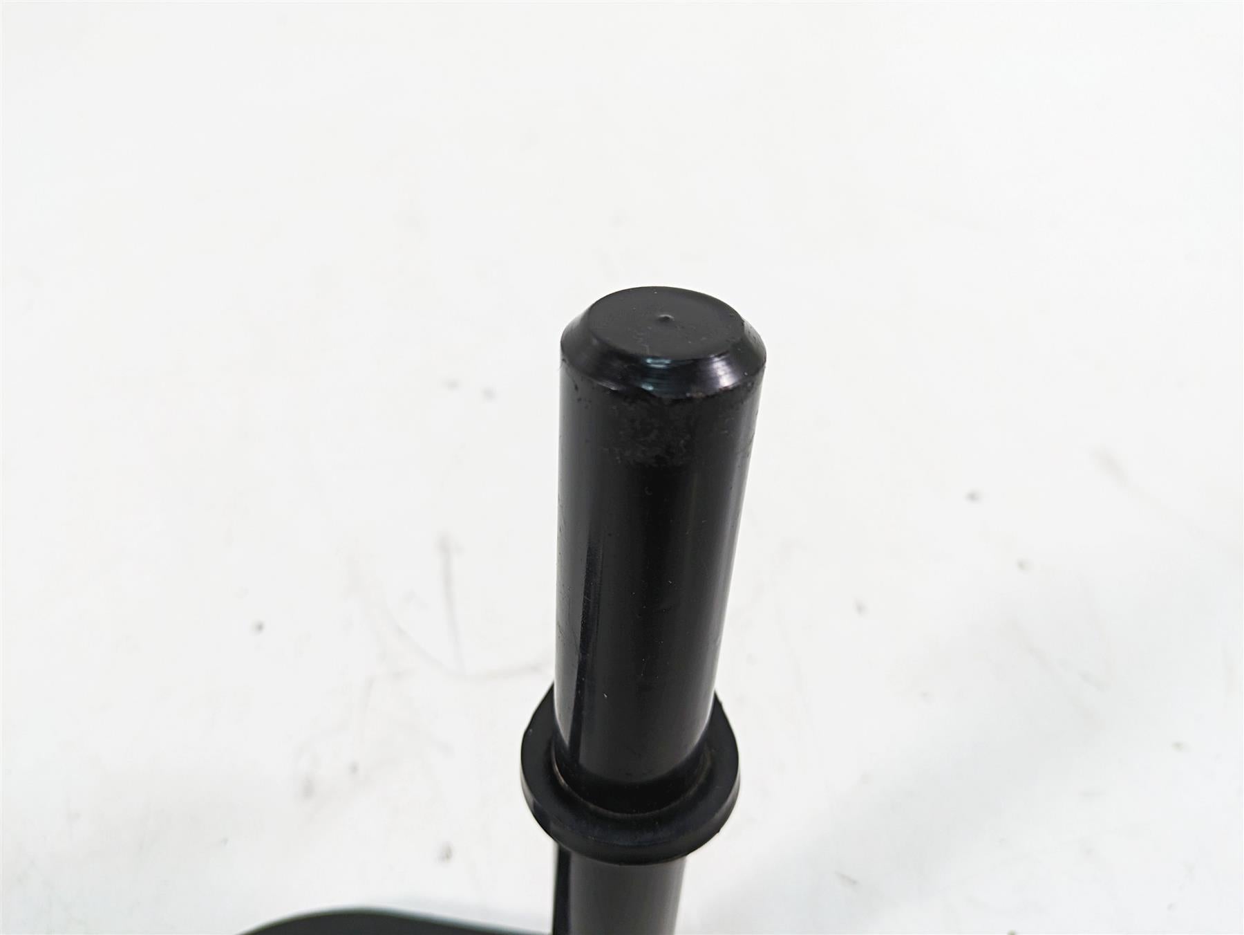 1999 Harley Dyna FXDL Low Rider Left Rear Footpeg Mount Arm 52740-94A {{ shop.shopifyCountryName }} - Mototech271