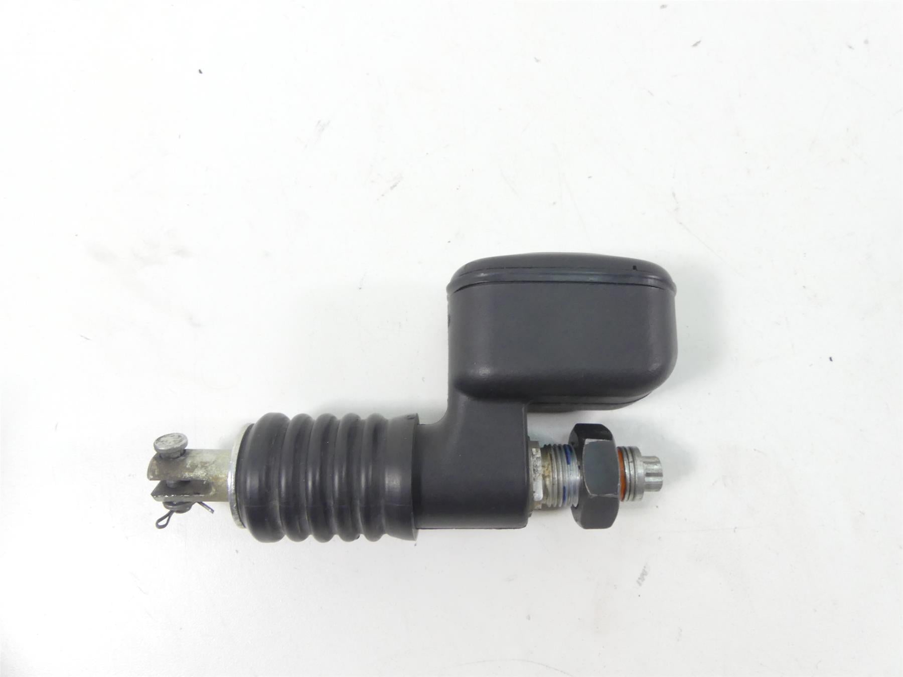 2015 Harley FLS Softail Slim Rear Brake Master Cylinder 41767-05