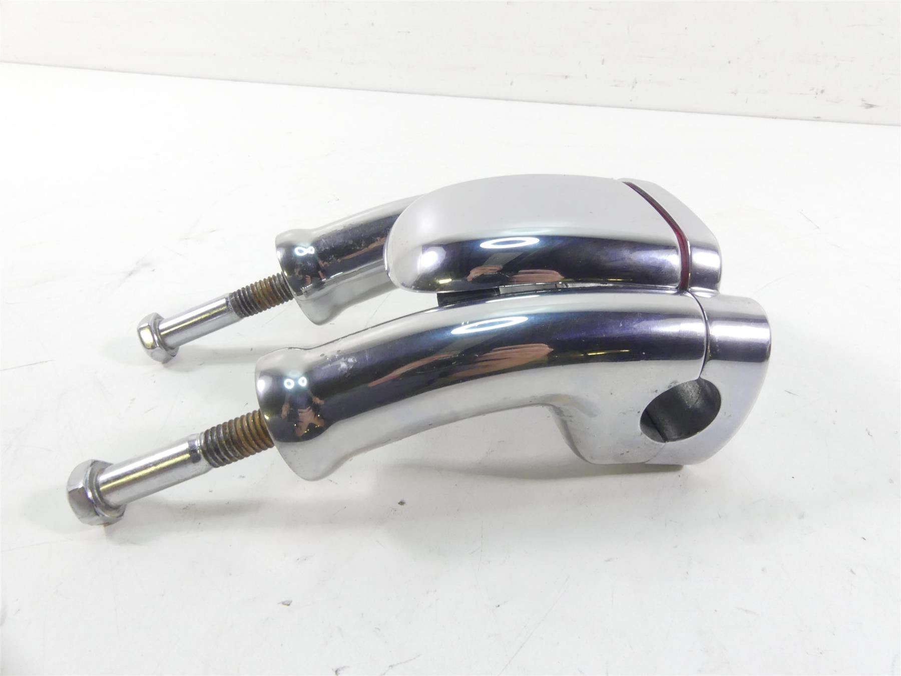 2009 Harley FXDL Dyna Low Rider Handlebar Holder Riser Set 55848-06 | Mototech271