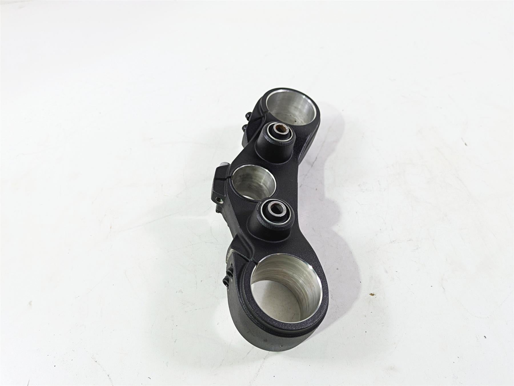 2013 Ducati Hyperstrada 821 Upper Triple Tree Steering Clamp 34110981AA {{ shop.shopifyCountryName }} - Mototech271