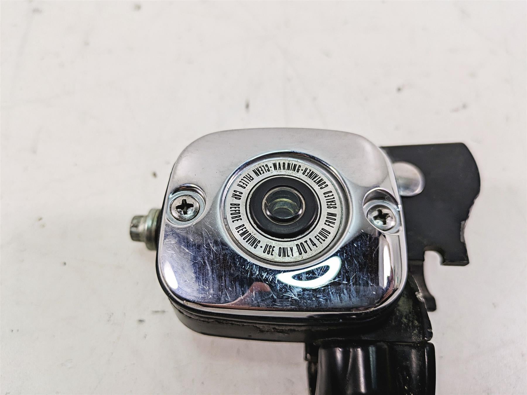 2013 Harley Softail FLSTFB Fat Boy Lo Front Brake Master Cylinder 11/16 45029-11 {{ shop.shopifyCountryName }} - Mototech271