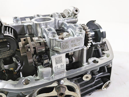 2019 BMW R1250GS K50 Right Cylinder Head Cylinderhead Cam Shaft 7K 11128393757 {{ shop.shopifyCountryName }} - Mototech271