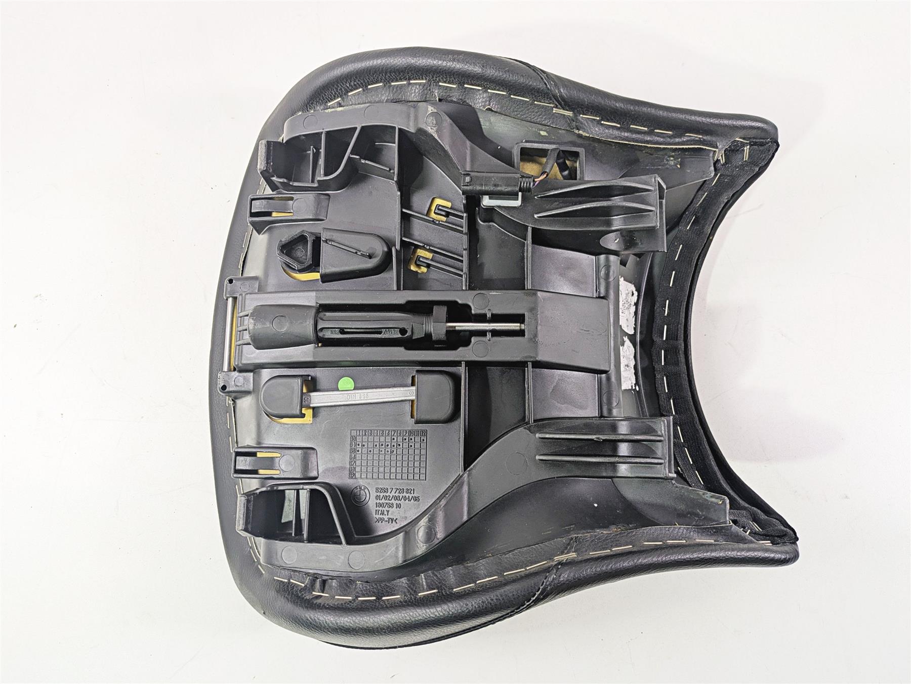 2016 BMW R1200RT K52 Front Heated Seat Saddle 52538544784 {{ shop.shopifyCountryName }} - Mototech271