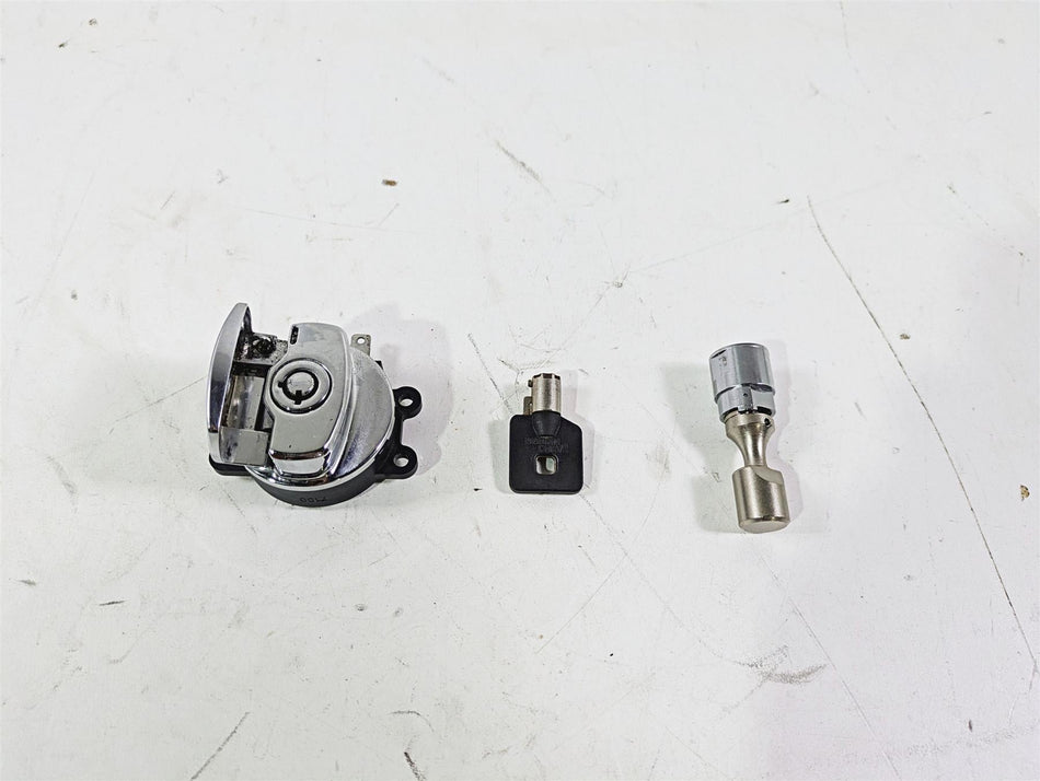 2008 Harley FLSTC 105TH Softail Heritage Ignition Switch Key Lock Set 71450-04 {{ shop.shopifyCountryName }} - Mototech271
