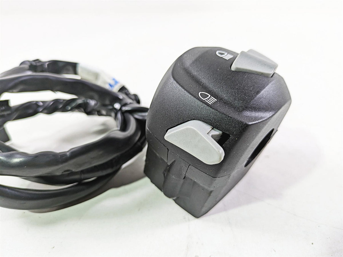 2023 BMW G310R K03 Left Hand Light Horn Control Switch 61318545349 {{ shop.shopifyCountryName }} - Mototech271