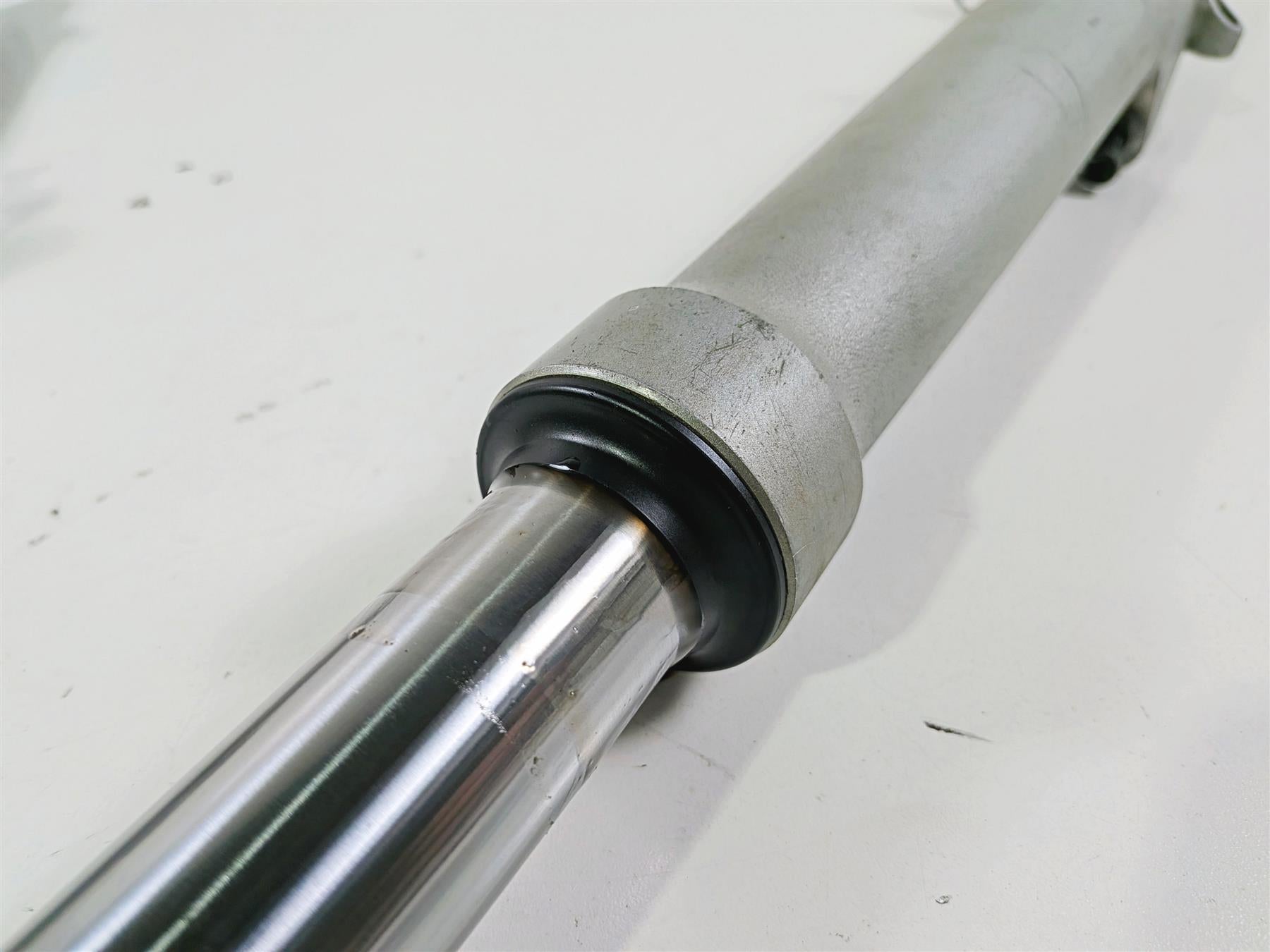 2002 BMW K1200LT 89V3 Front Fork Leg & Axle Set 31427650691 31427650692 {{ shop.shopifyCountryName }} - Mototech271
