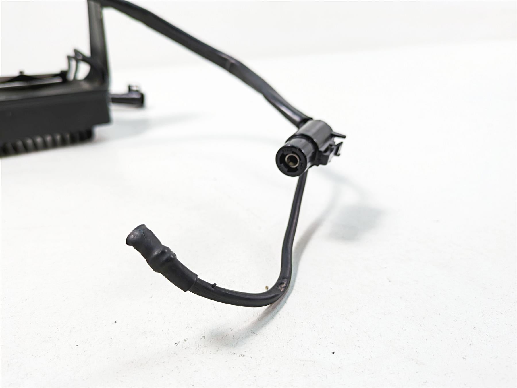 2005 Harley Touring FLHTCUI Electra Glide Rectifier Voltage Regulator 74505-04 {{ shop.shopifyCountryName }} - Mototech271