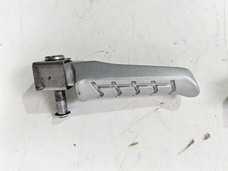 2023 BMW G310R K03 Rear Passenger Footpegs 46718553973 46718553974 {{ shop.shopifyCountryName }} - Mototech271