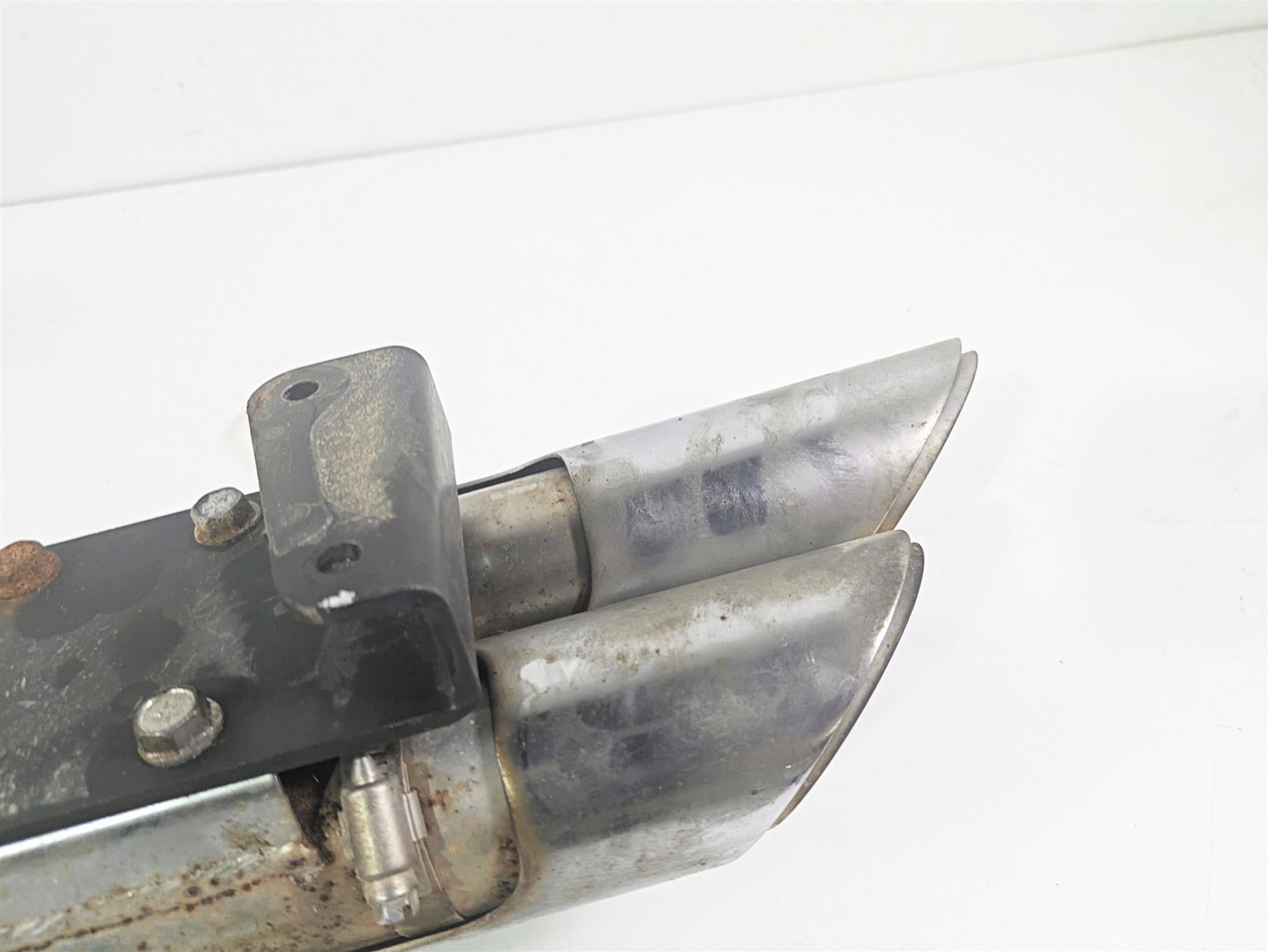 2006 Yamaha XVS650 V-Star Classic Vance Hines Shortshots Staggered Exhaust 18519 {{ shop.shopifyCountryName }} - Mototech271