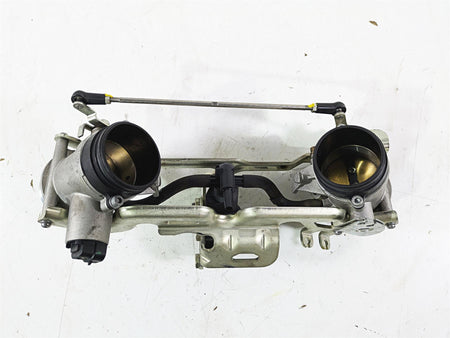 2016 Moto Guzzi Stelvio 1200 8V NTX Throttle Body Fuel Injection Set 880270 {{ shop.shopifyCountryName }} - Mototech271
