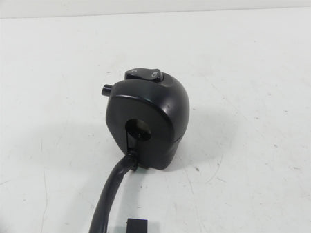 2013 Yamaha VMX17 V-Max 1700 Left Blinker Lights Control Switch 2S3-83972-00-00 {{ shop.shopifyCountryName }} - Mototech271