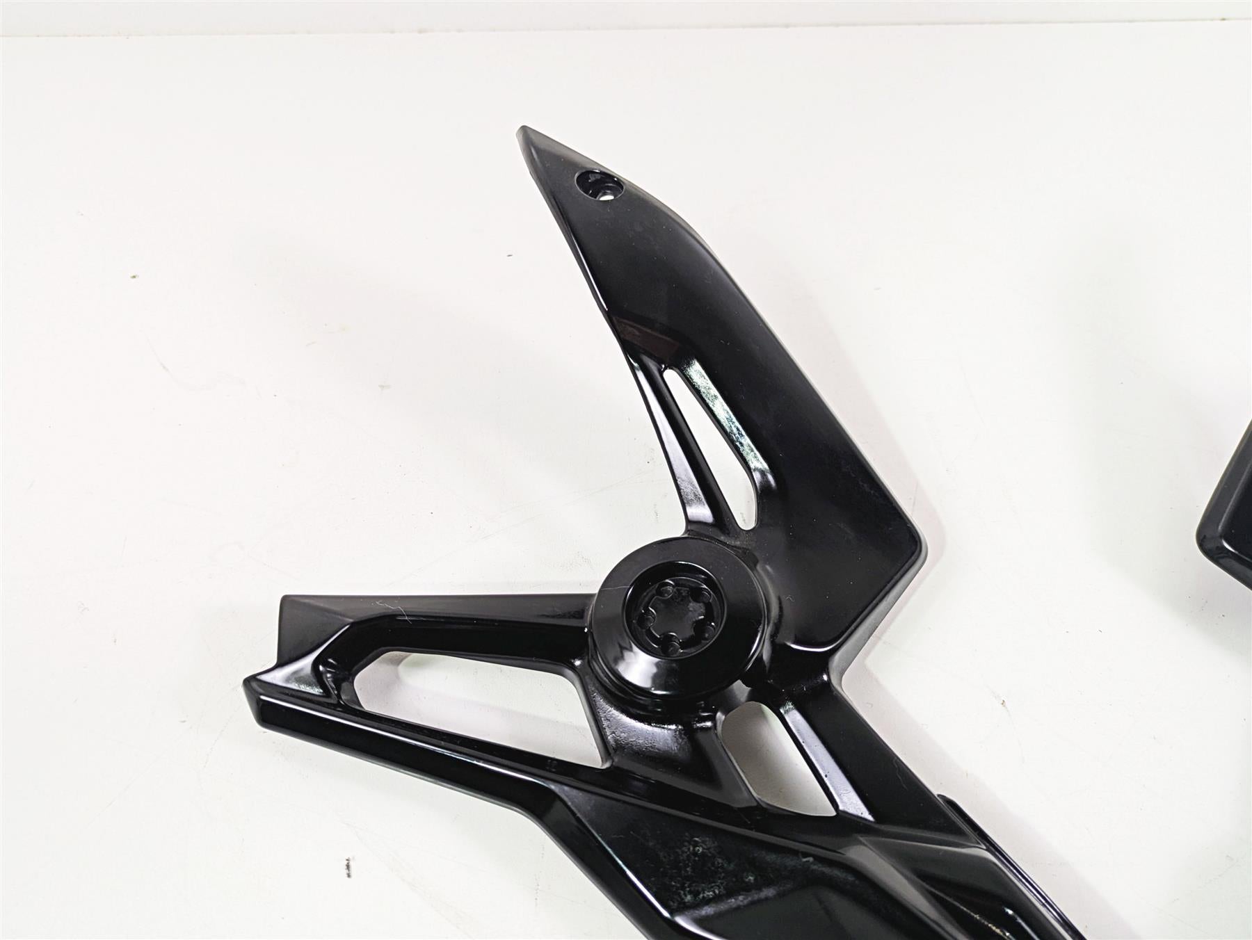 2020 Kawasaki Z900 ZR900 Xxun Moto Left Right Pivot Cover Fairing Set 7051 {{ shop.shopifyCountryName }} - Mototech271